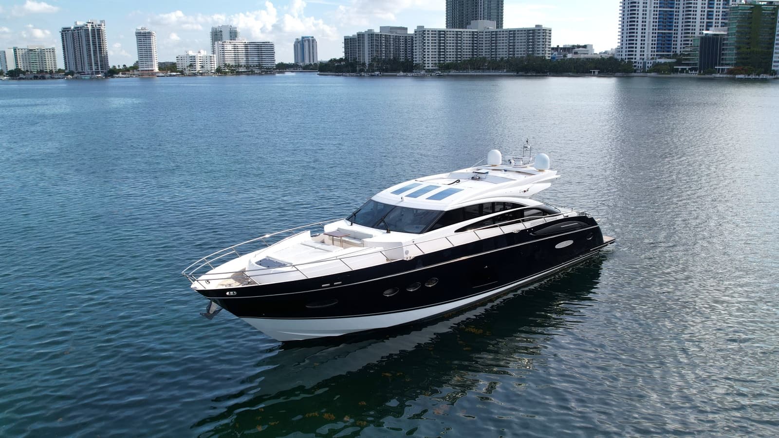 2013 Princess V72 - Photo 1