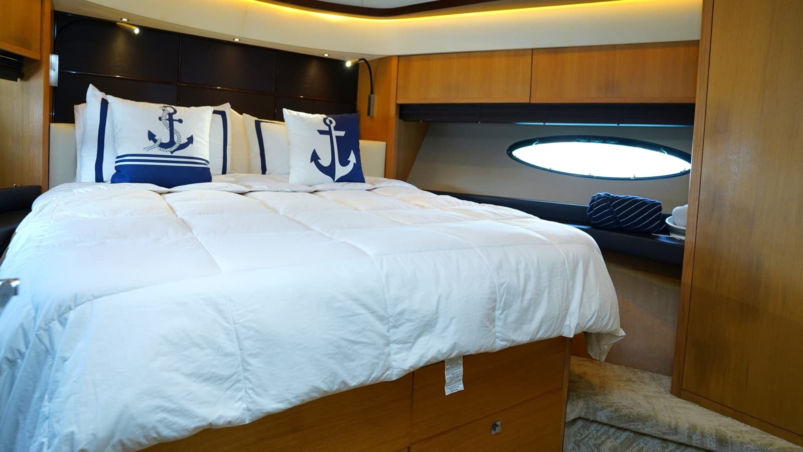 2013 Princess V72 - Photo 73
