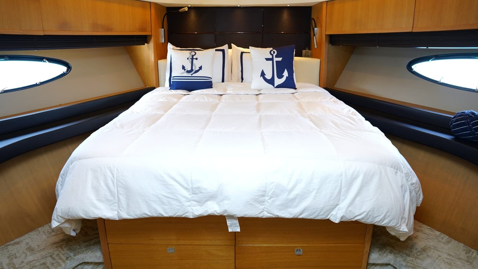 2013 Princess V72 - Photo 69