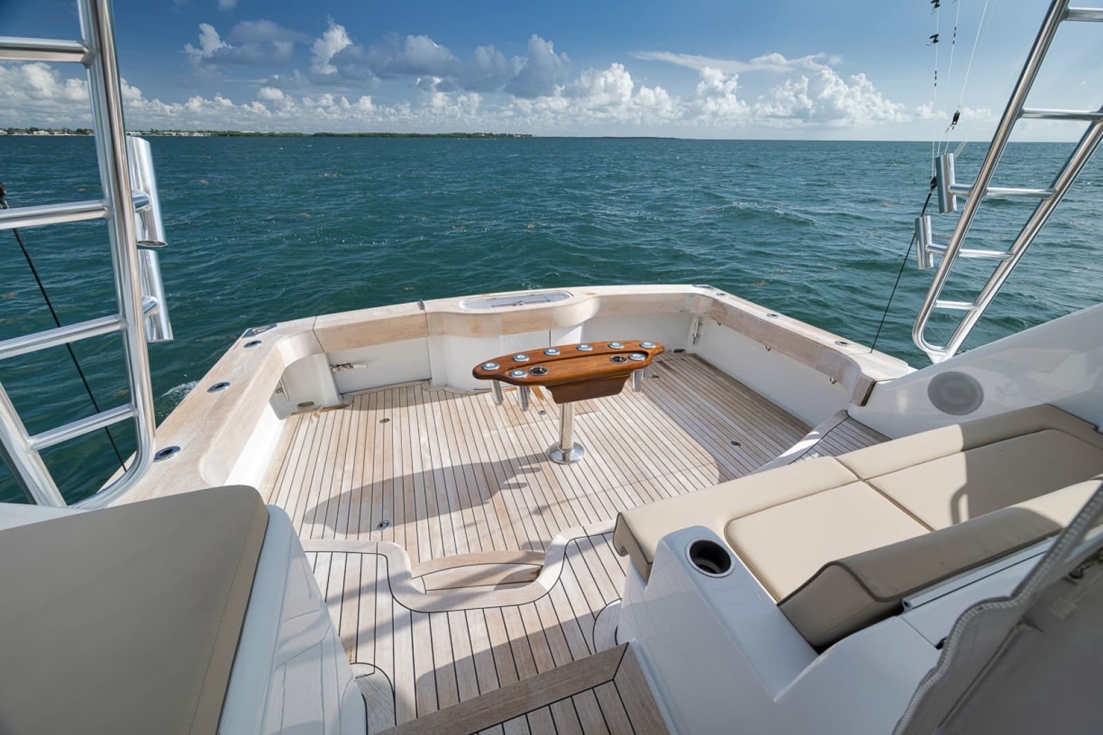 2023 Hatteras GT45X - Photo 20