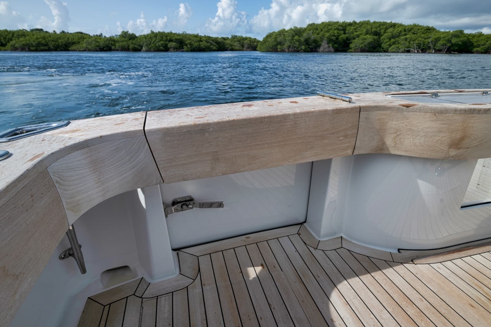 2023 Hatteras GT45X - Photo 24