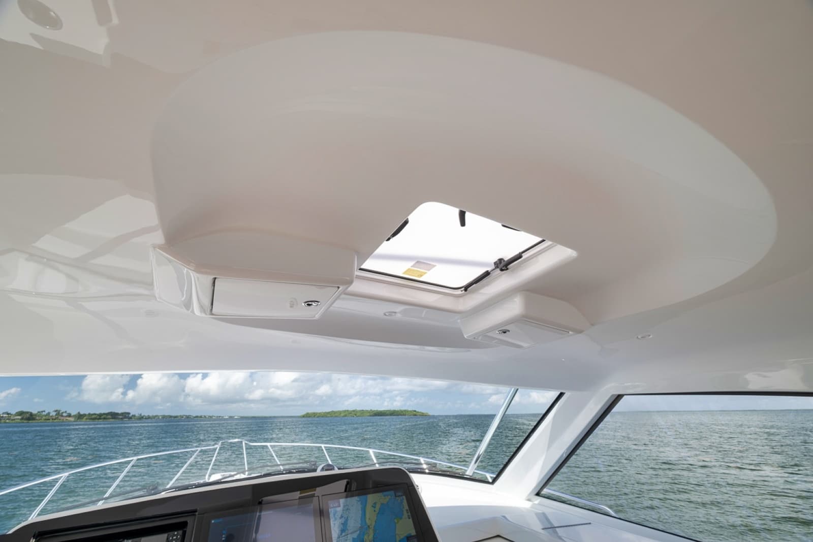 2023 Hatteras GT45X - Photo 36