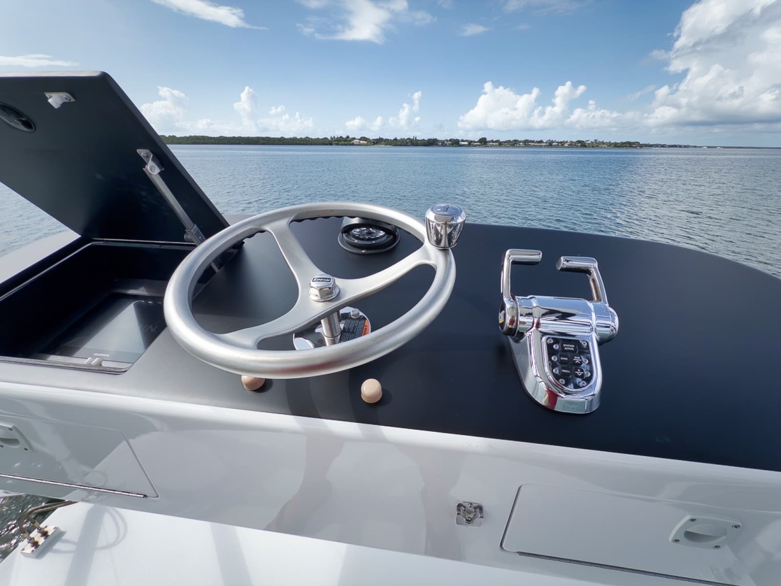 2023 Hatteras GT45X - Photo 12