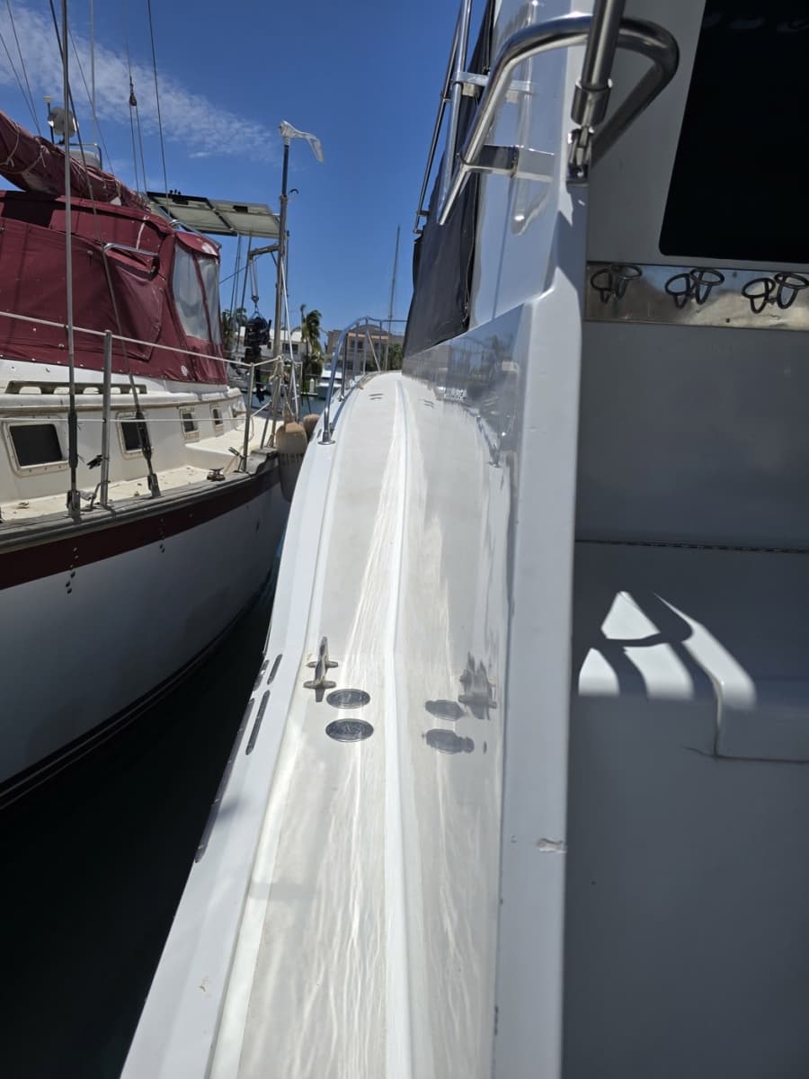 1978 Hatteras 53 Convertible - Photo 11