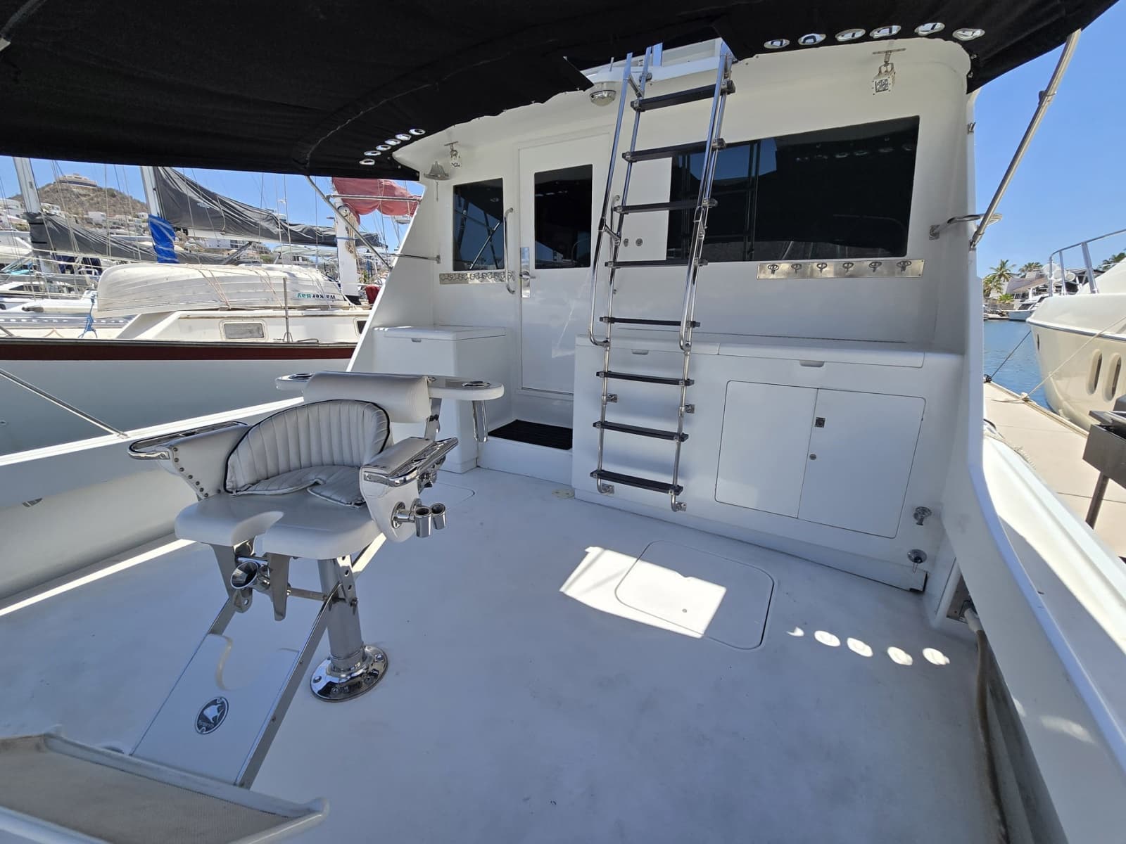 1978 Hatteras 53 Convertible - Photo 5