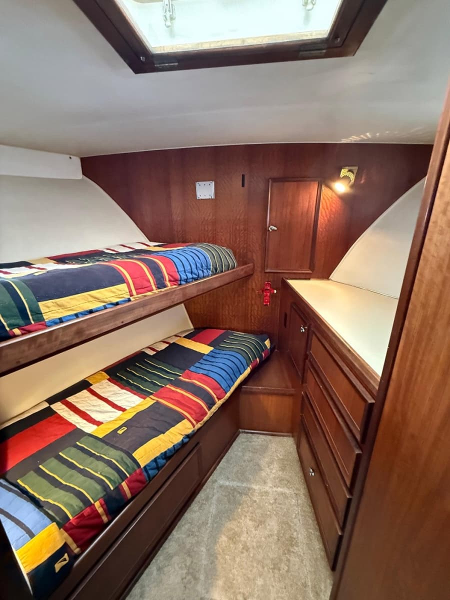 1978 Hatteras 53 Convertible - Photo 29