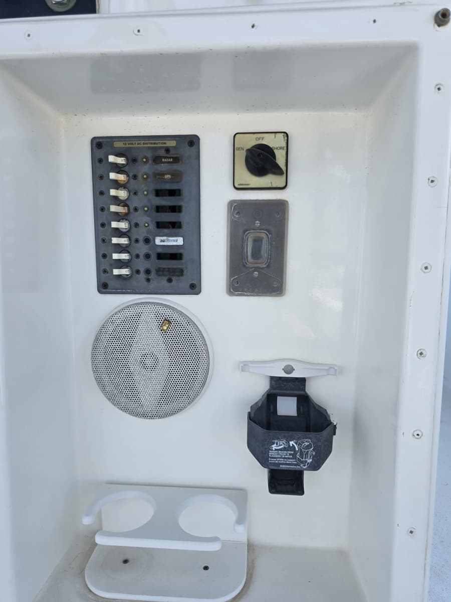 1978 Hatteras 53 Convertible - Photo 17