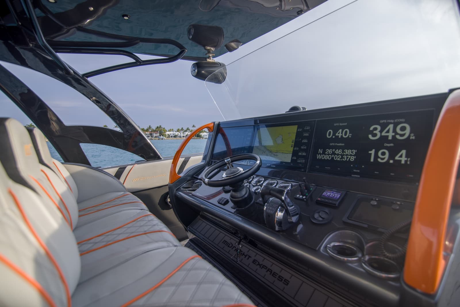 2019 Midnight Express 43 Open - Photo 6