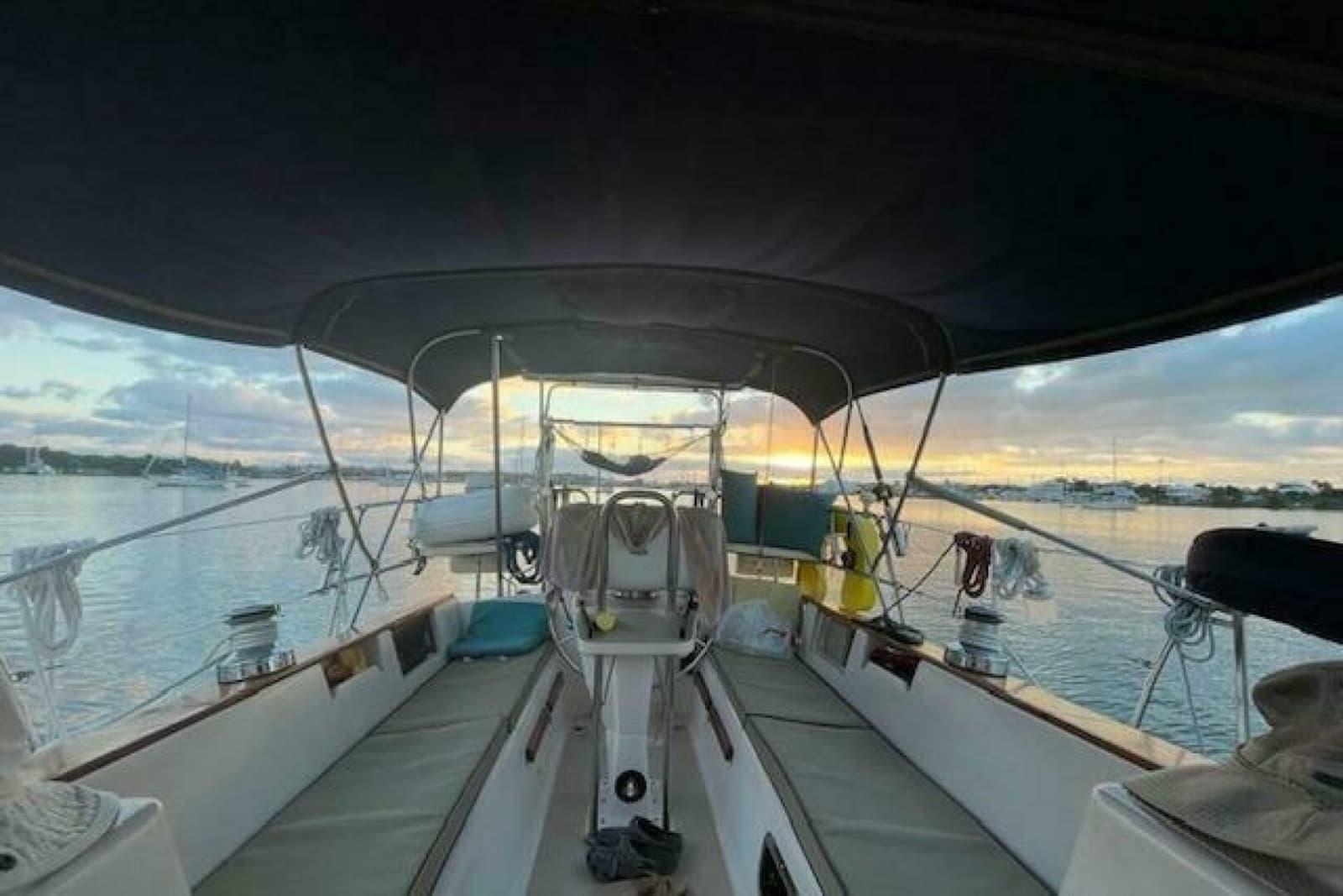1997 Island Packet 37 - Photo 13