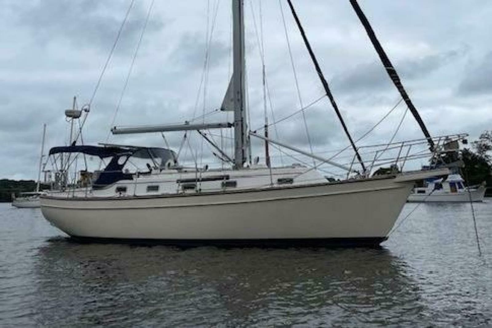 1997 Island Packet 37 - Photo 15