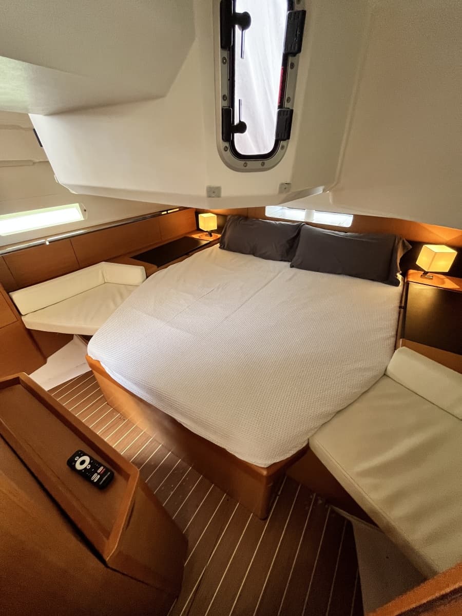 2015 Jeanneau 41 DS - Photo 9
