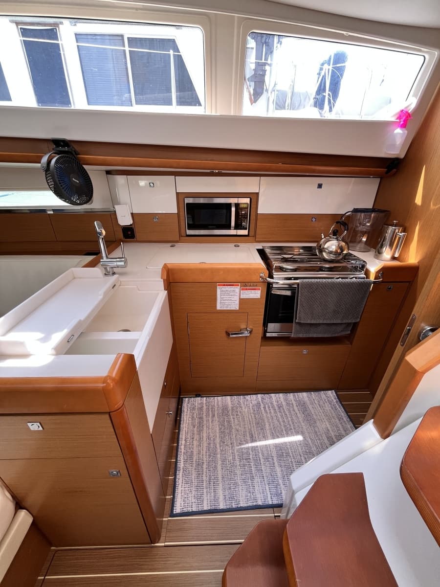 2015 Jeanneau 41 DS - Photo 4
