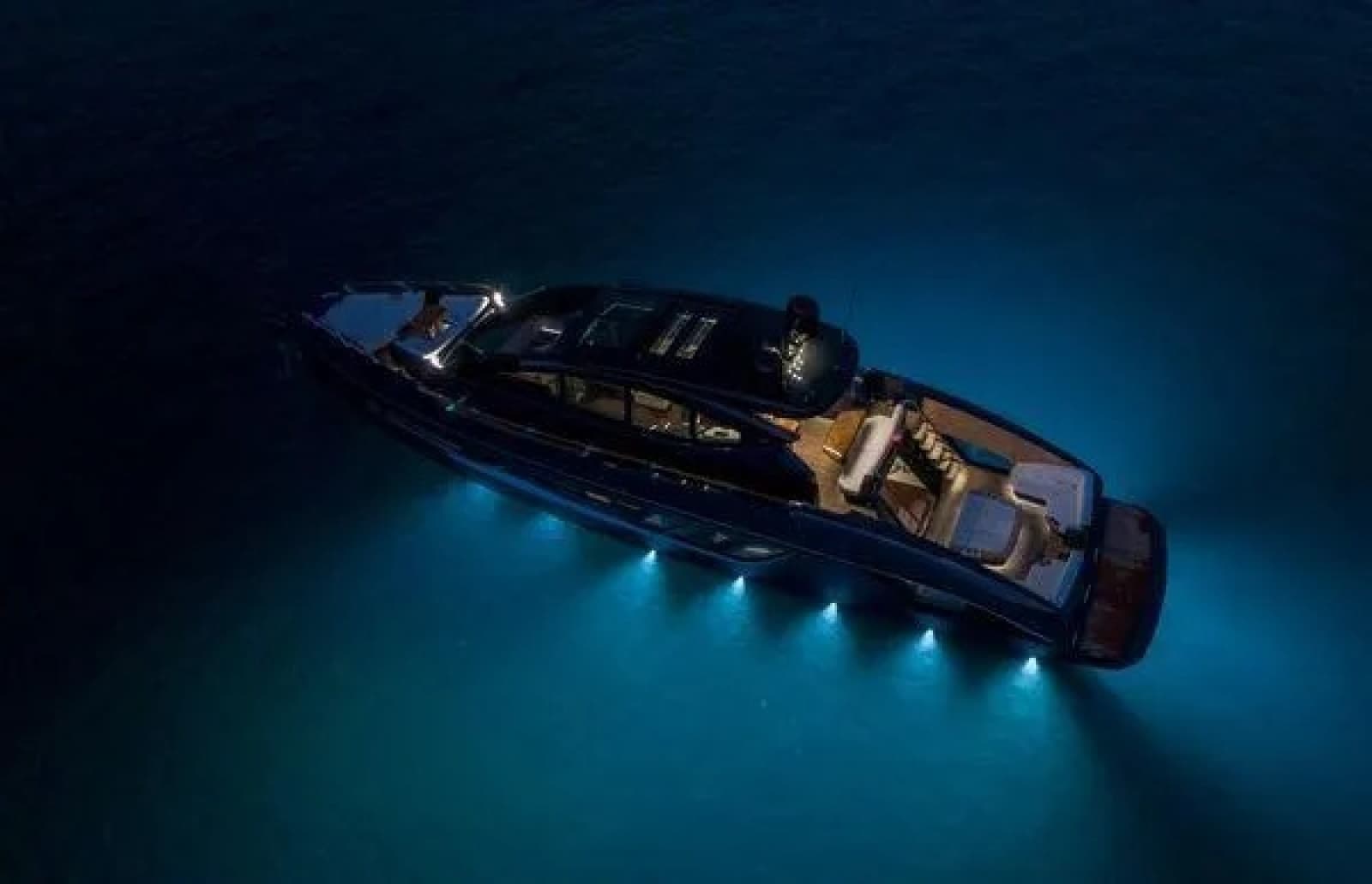 2023 Lazzara Yachts  - Photo 28
