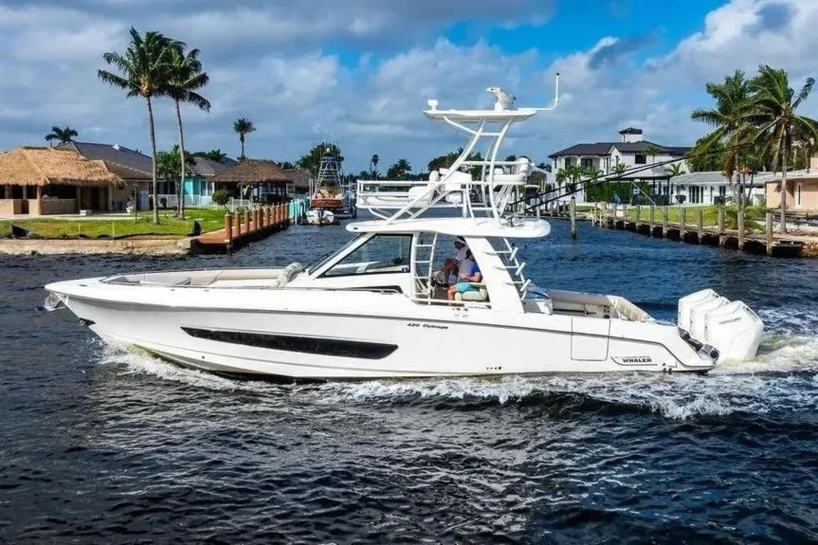 2022 Boston Whaler  - Photo 5