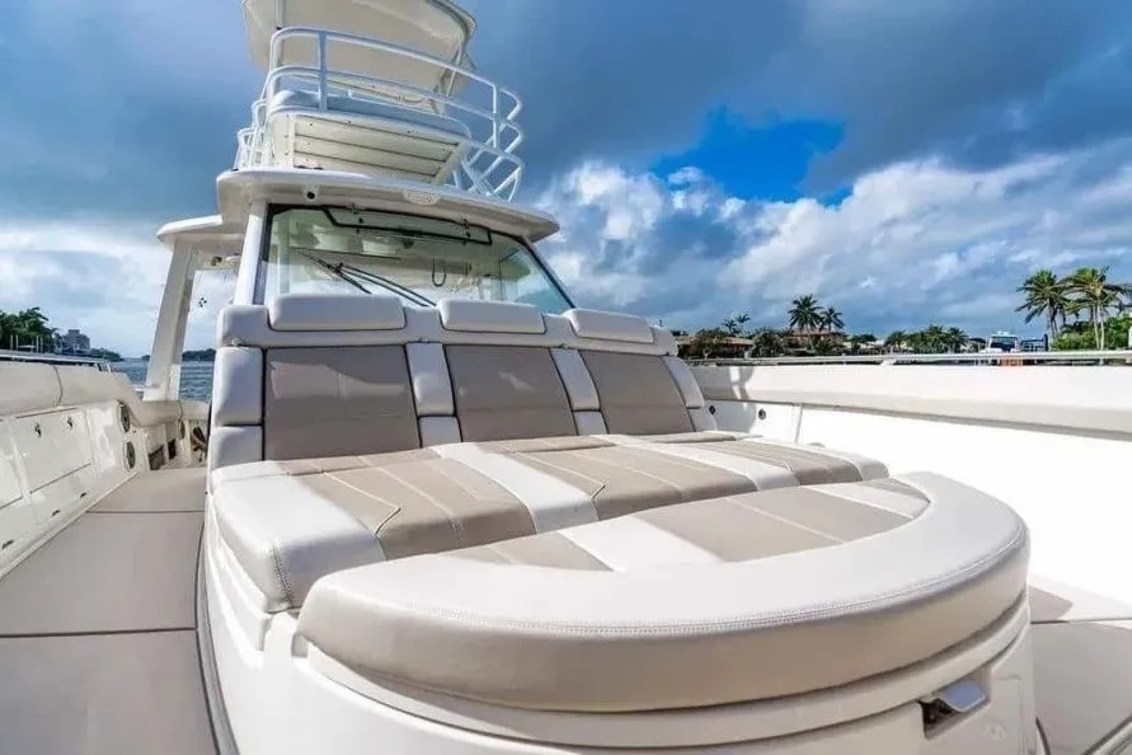 2022 Boston Whaler  - Photo 37