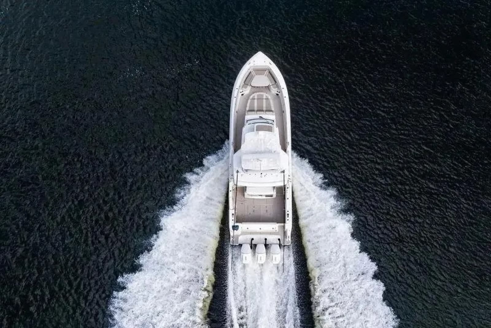 2022 Boston Whaler  - Photo 10