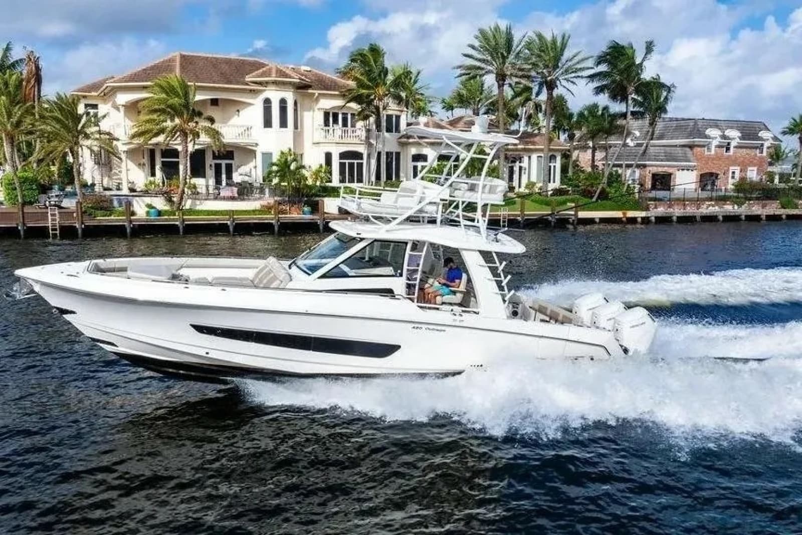 2022 Boston Whaler  - Photo 1