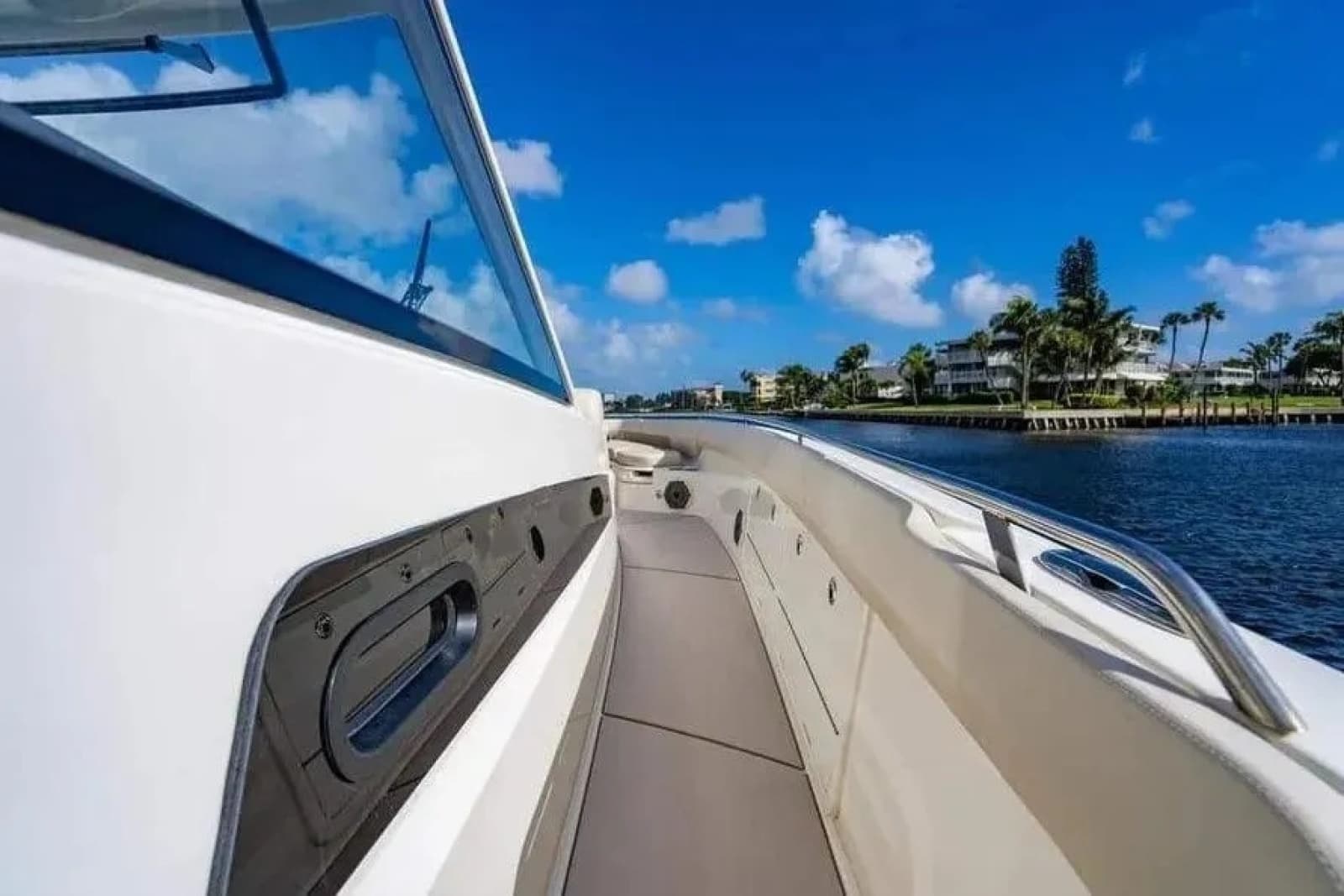 2022 Boston Whaler  - Photo 38