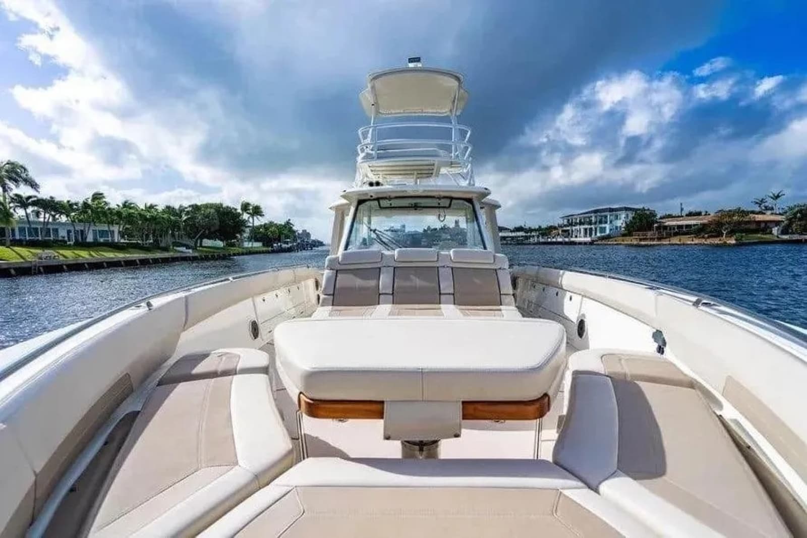 2022 Boston Whaler  - Photo 36