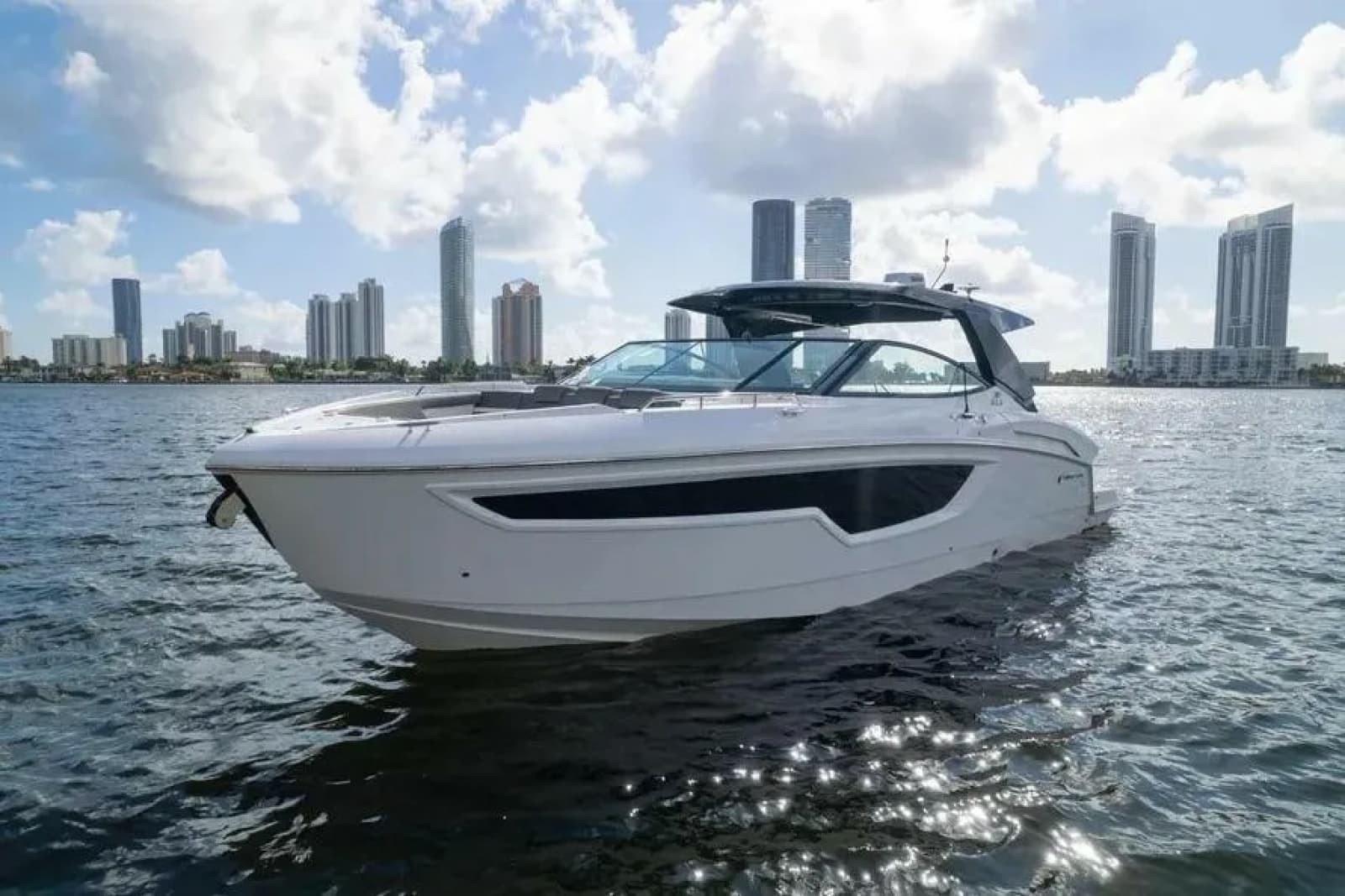 2021 Cruisers Yachts  - Photo 1