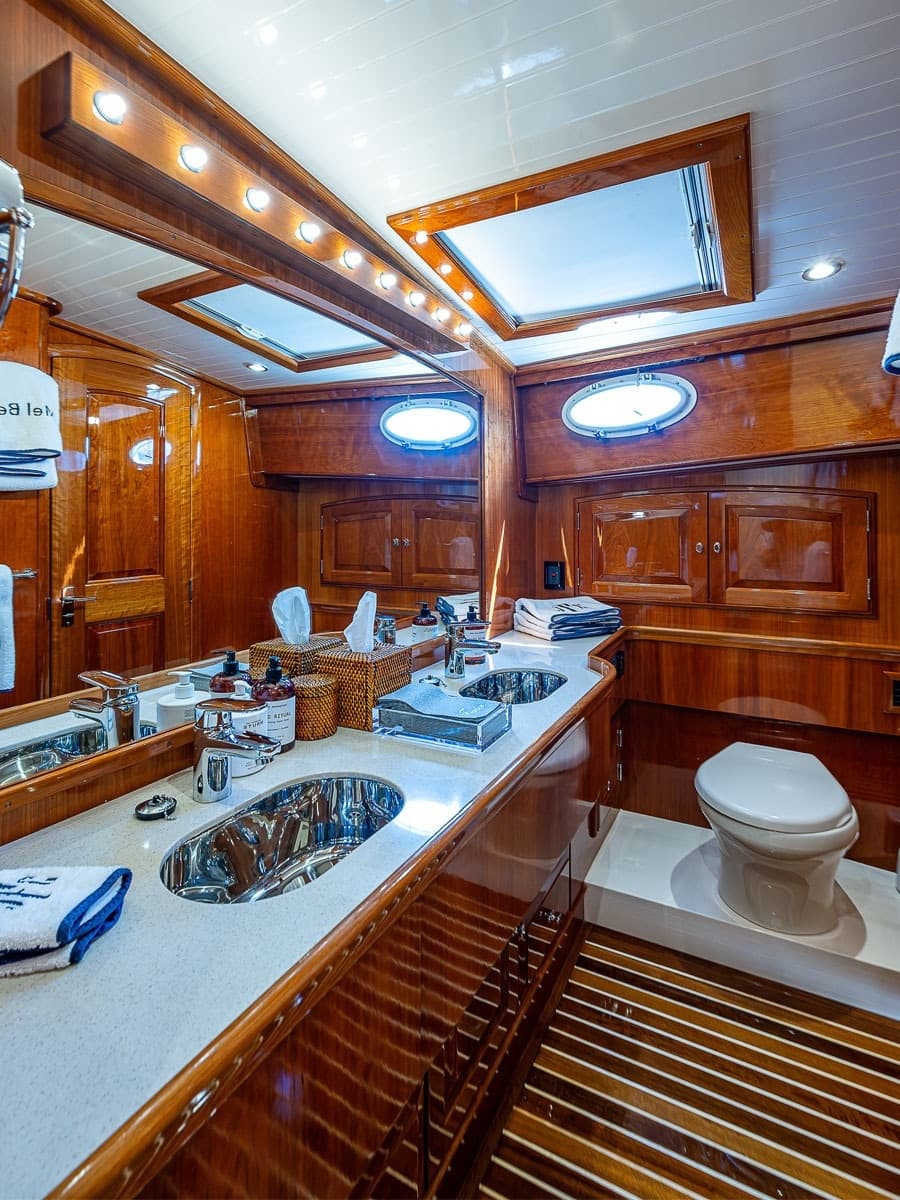 2018 Hinckley Talaria 55 MKII - Photo 20