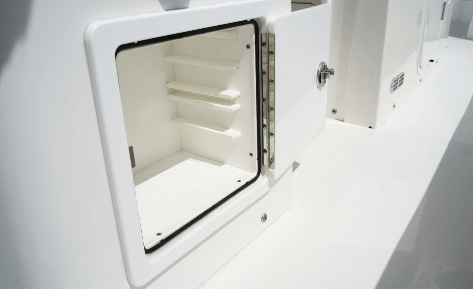 2021 Regulator 26XO - Photo 26