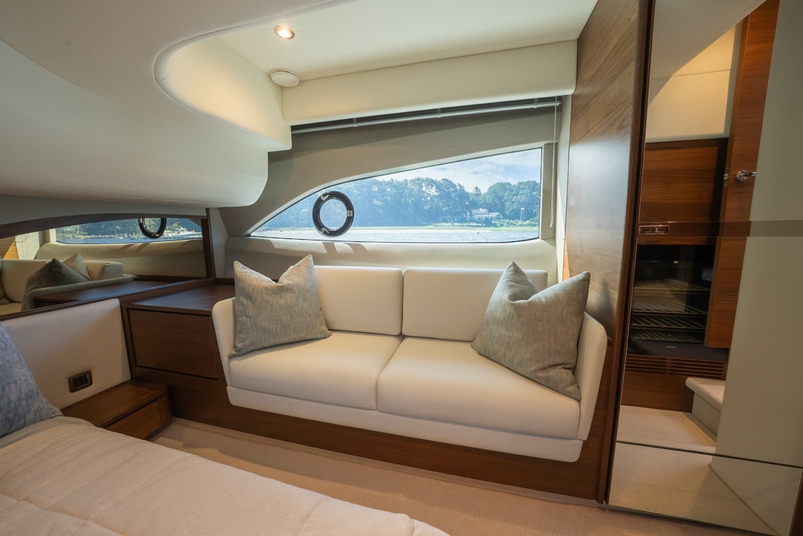 2025 Princess F45 - Photo 33