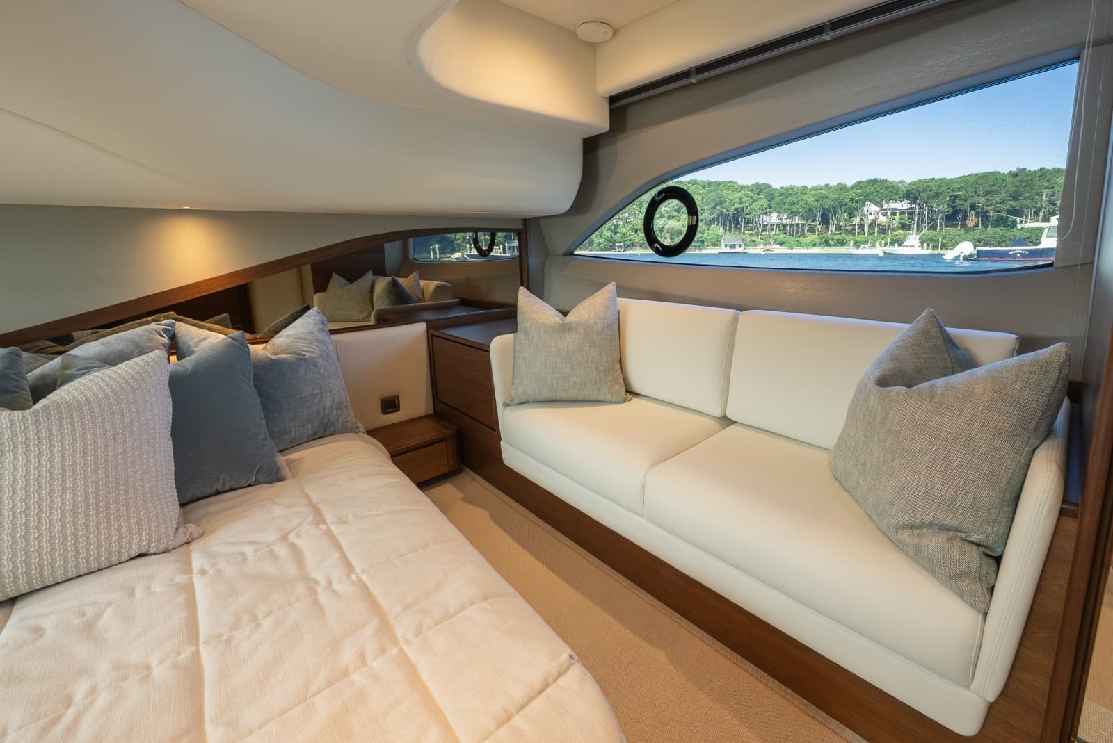 2025 Princess F45 - Photo 37