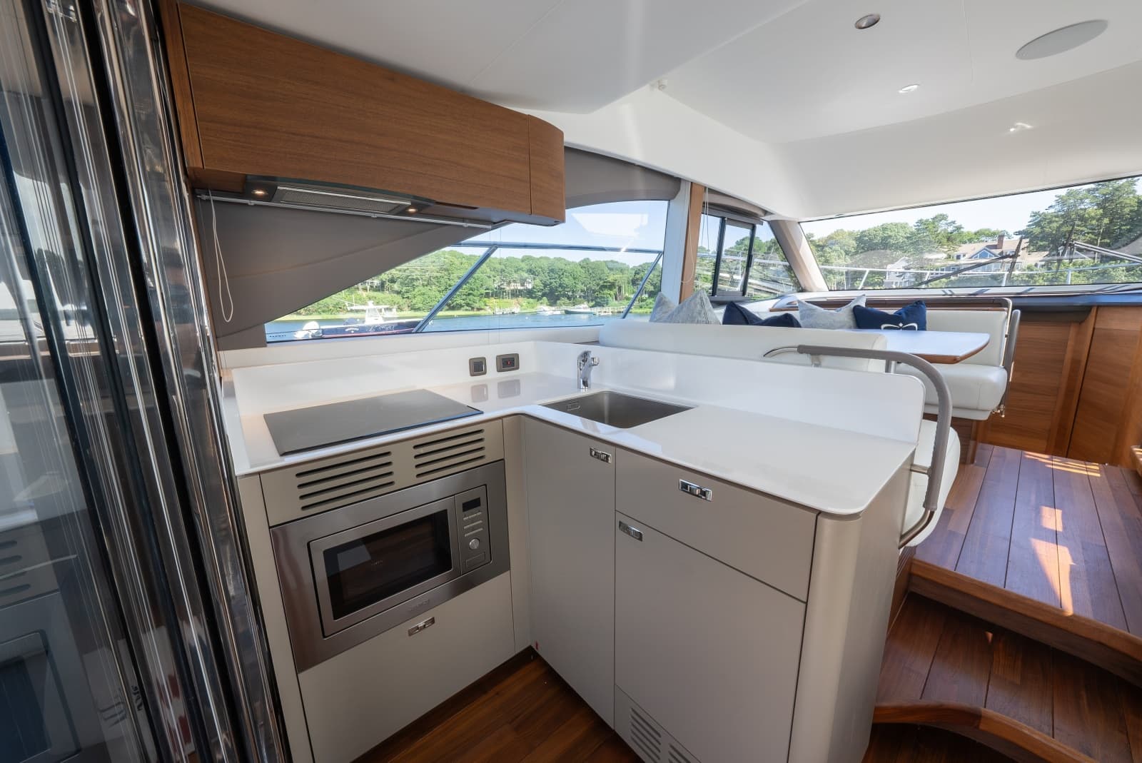 2025 Princess F45 - Photo 21