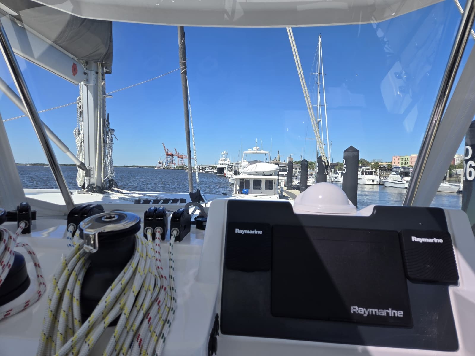 2023 Leopard 42 - Photo 5