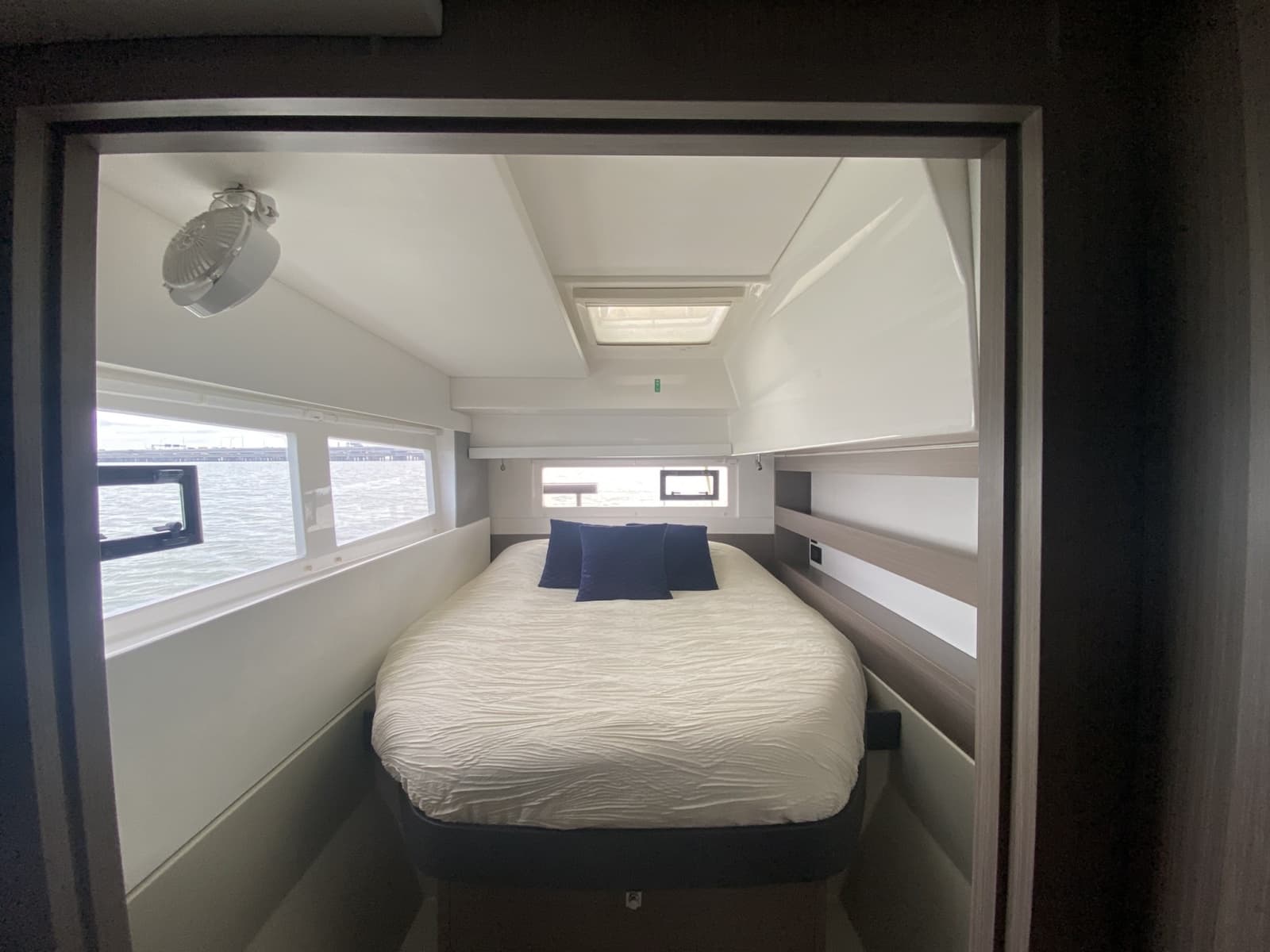 2023 Leopard 42 - Photo 17