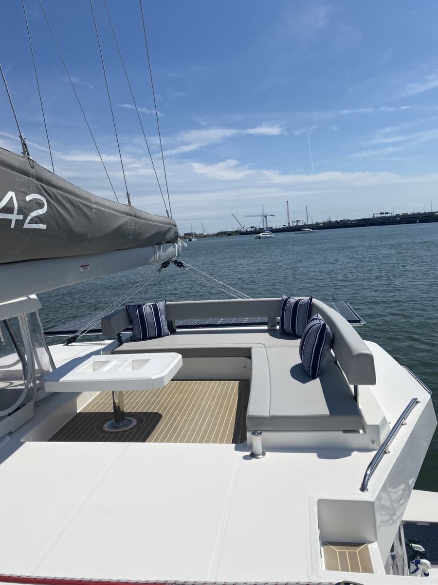 2023 Leopard 42 - Photo 8