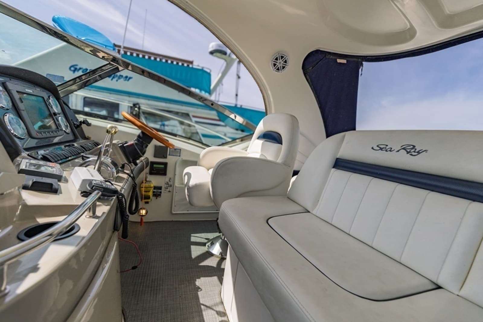 2005 Sea Ray Sundancer - Photo 27