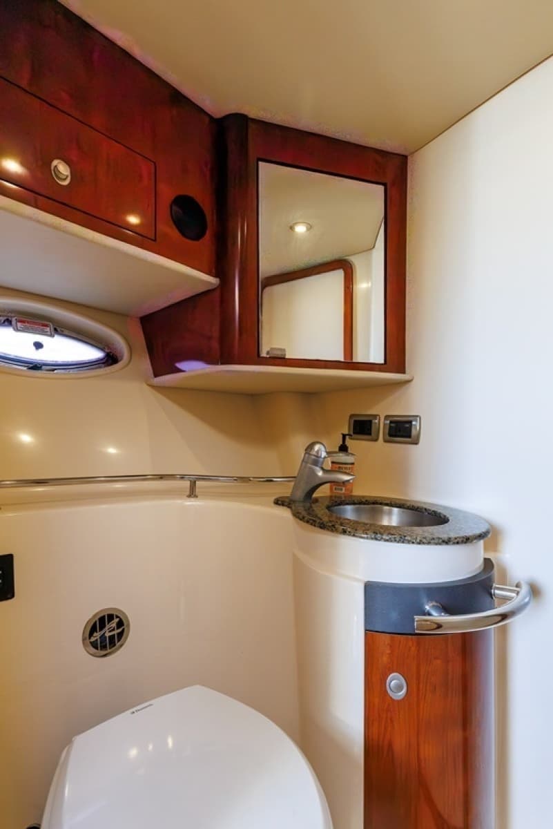 2005 Sea Ray Sundancer - Photo 23