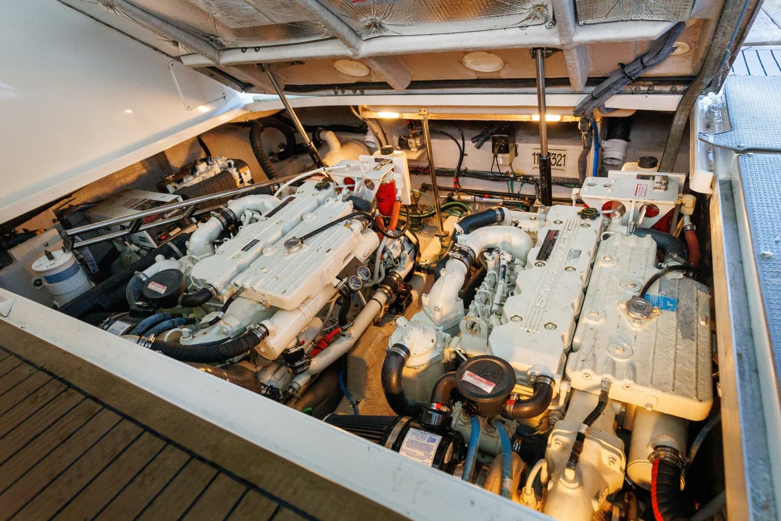 2005 Sea Ray Sundancer - Photo 22