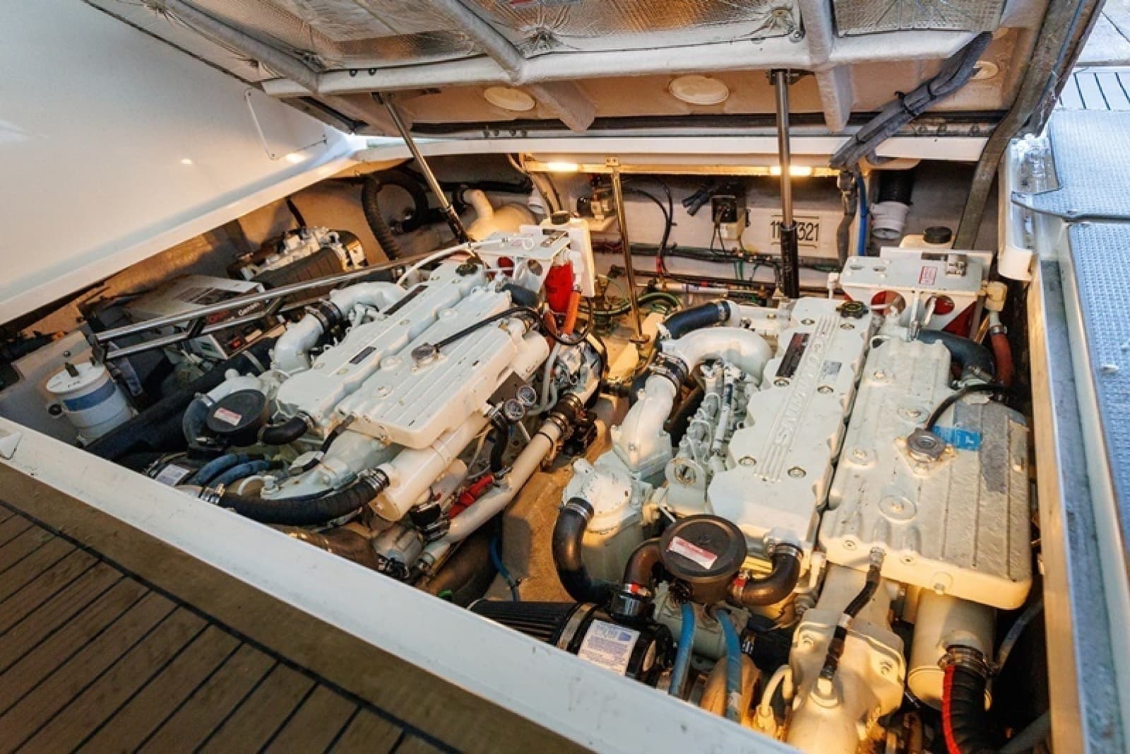 2005 Sea Ray Sundancer - Photo 34