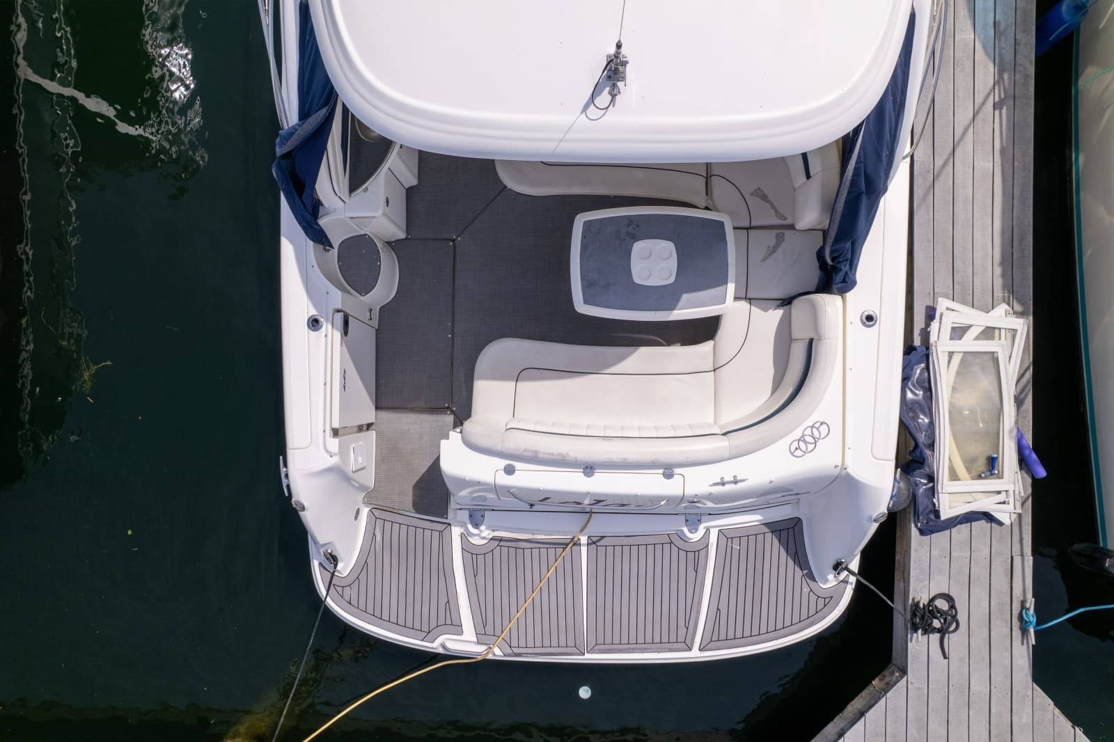 2005 Sea Ray Sundancer - Photo 9