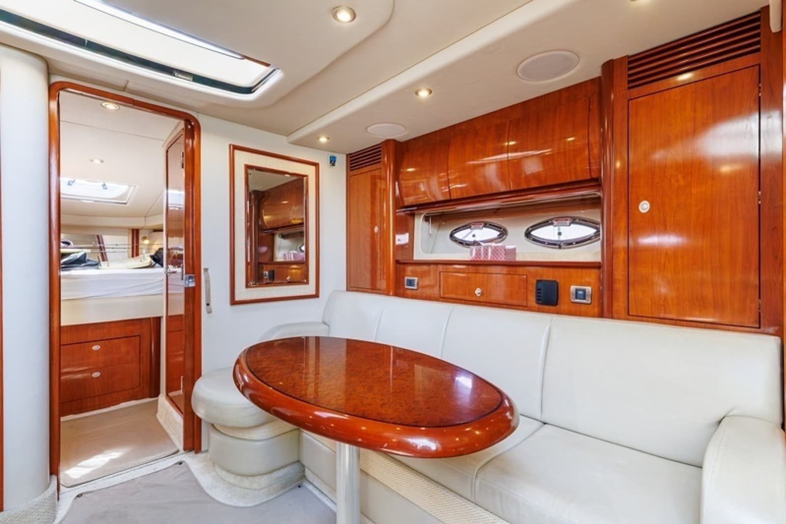 2005 Sea Ray Sundancer - Photo 15