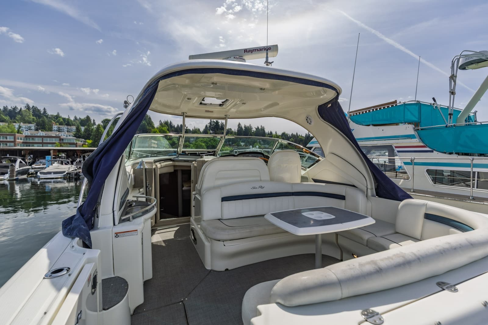 2005 Sea Ray Sundancer - Photo 19