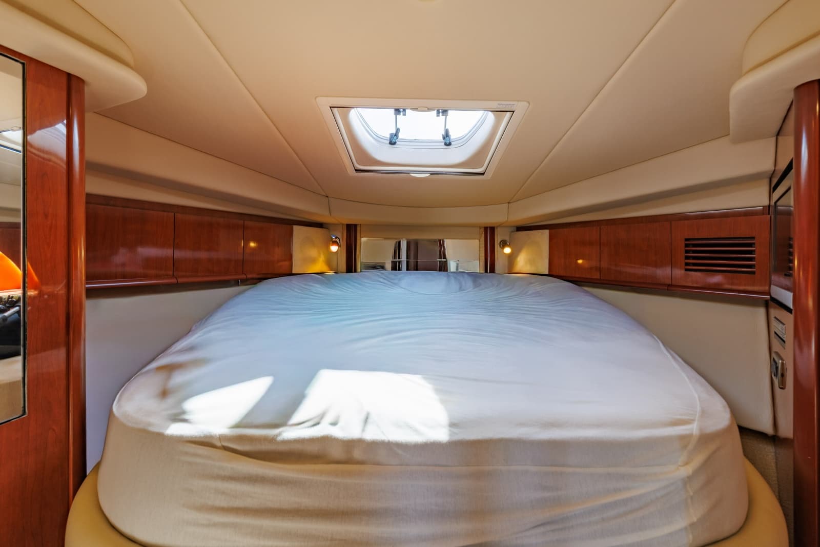 2005 Sea Ray Sundancer - Photo 14