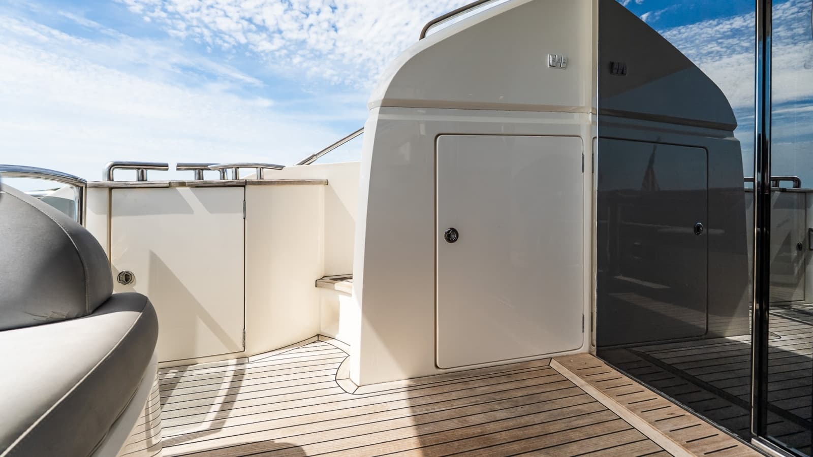 2014 Princess F52 - Photo 25