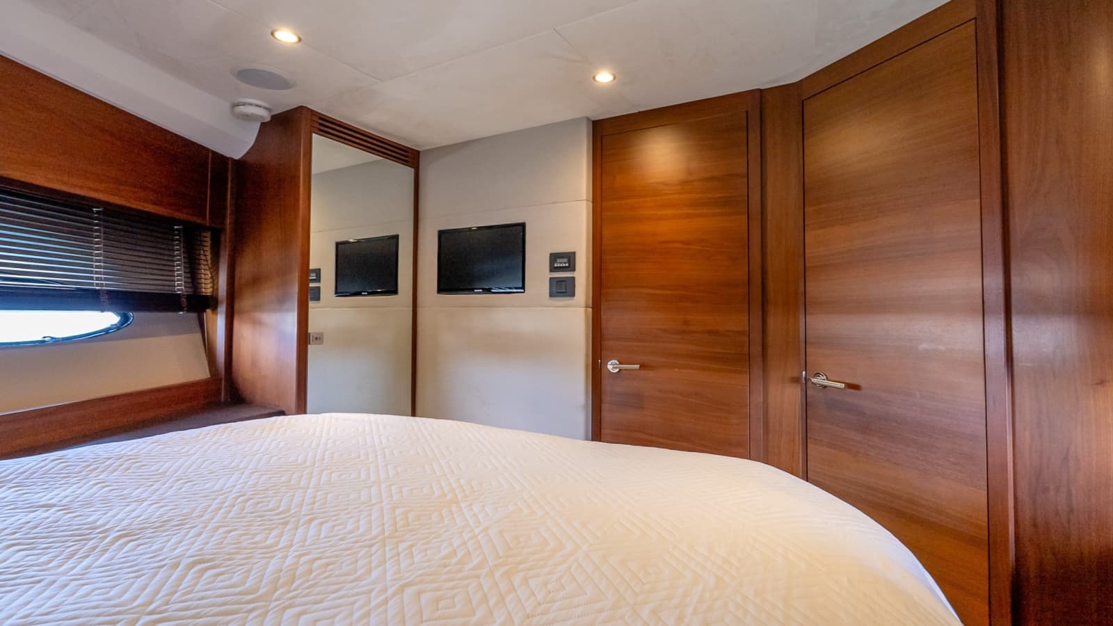 2014 Princess F52 - Photo 68