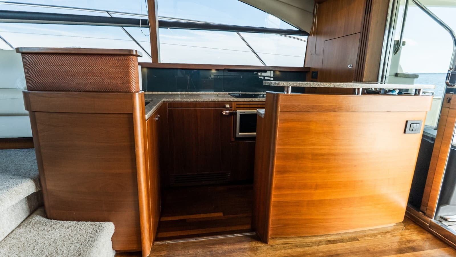2014 Princess F52 - Photo 44