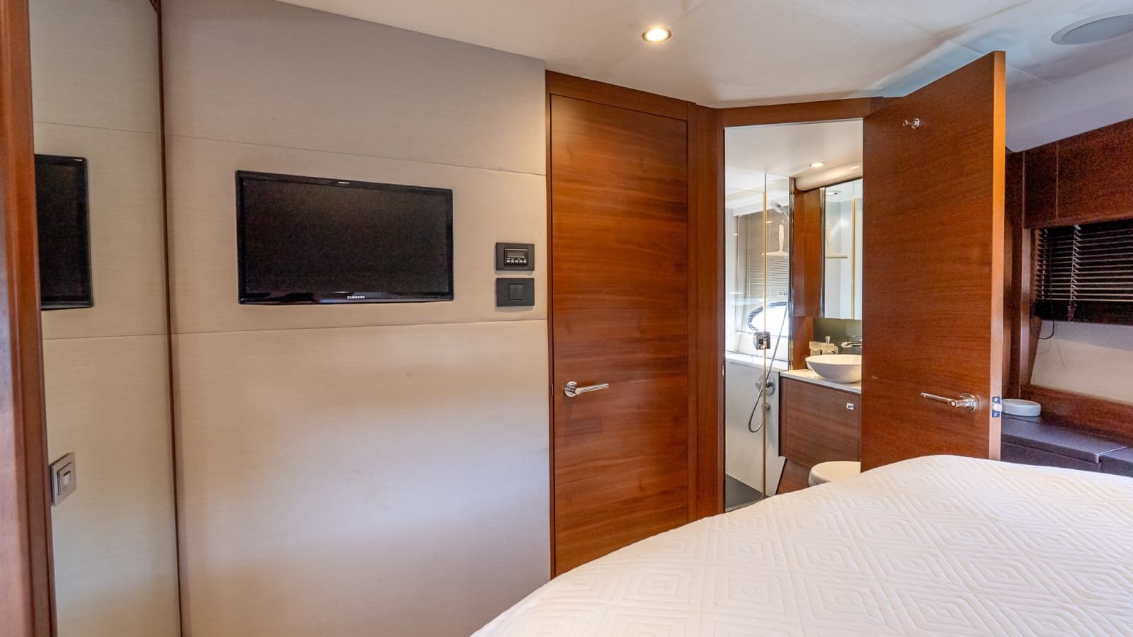 2014 Princess F52 - Photo 69