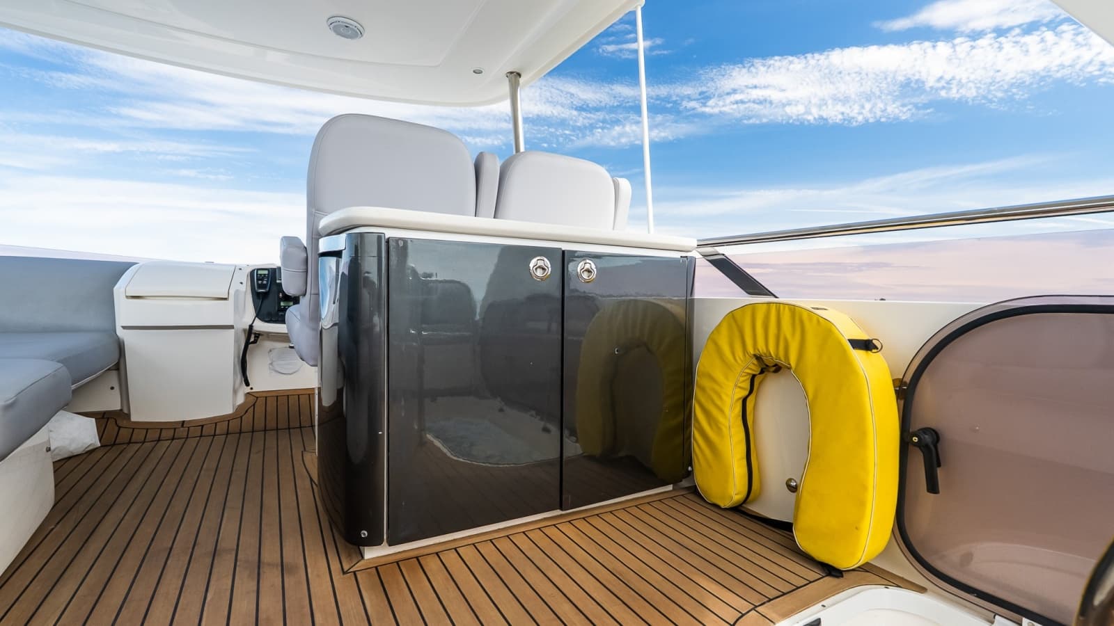 2014 Princess F52 - Photo 19