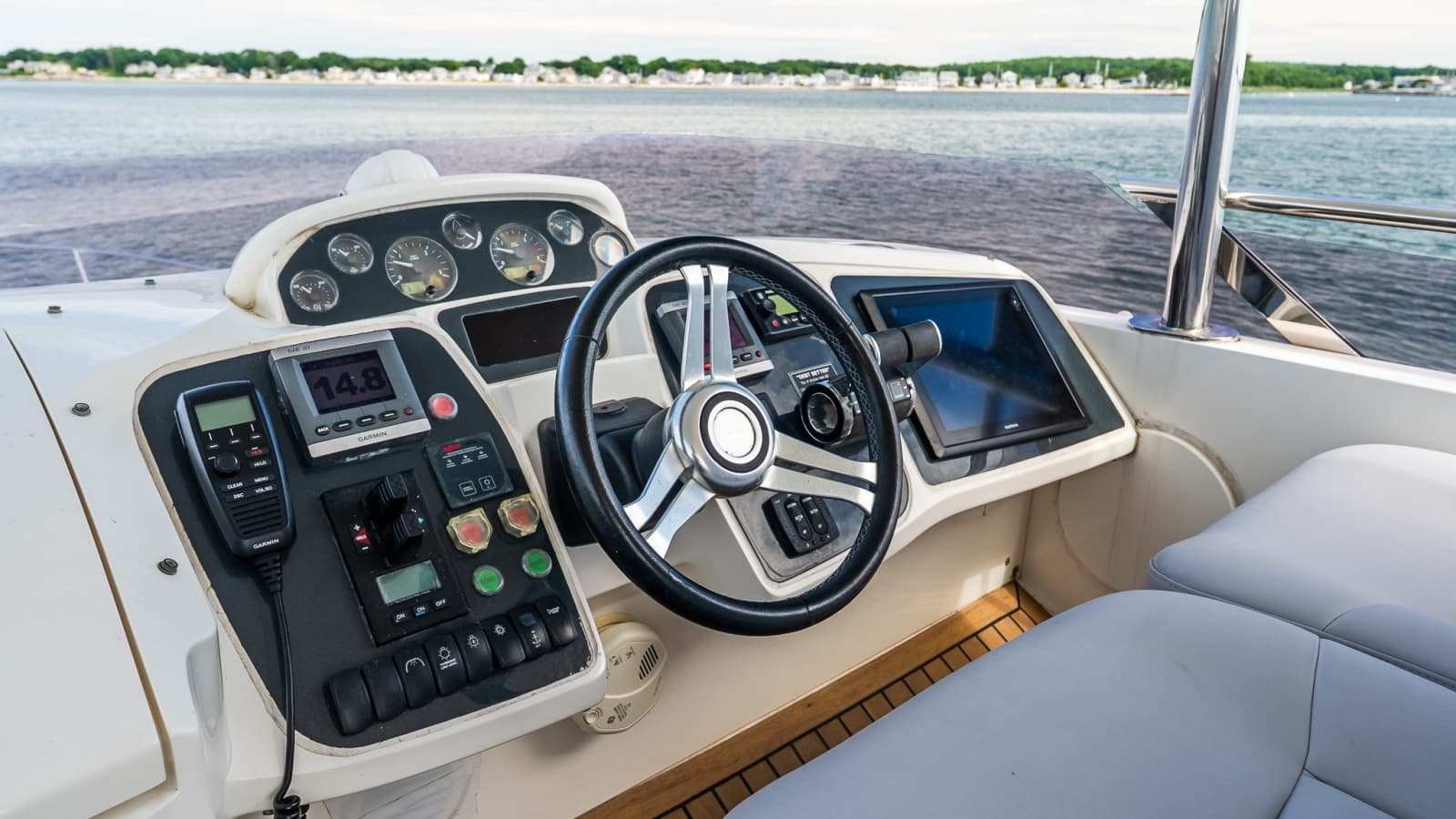 2014 Princess F52 - Photo 17