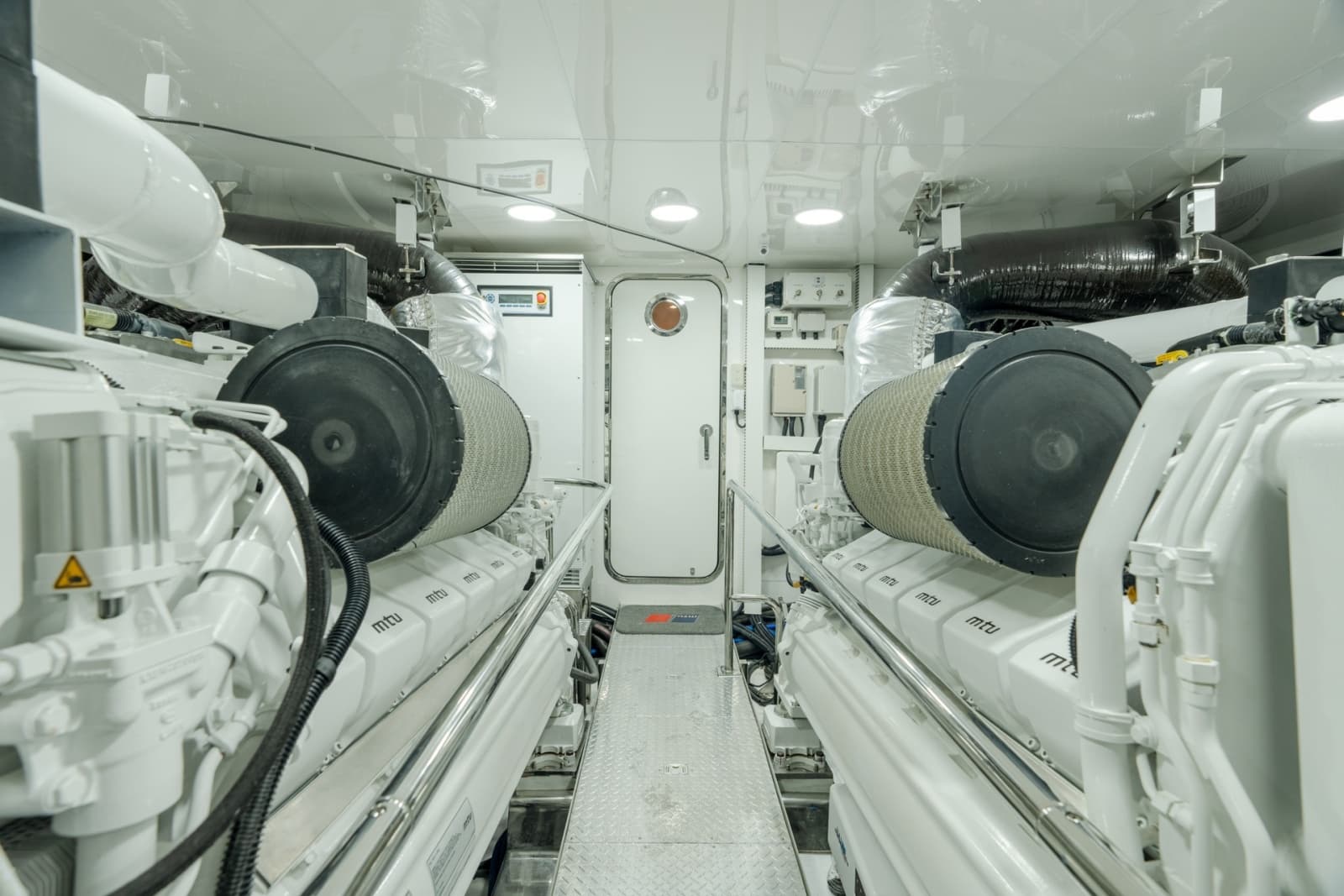 2019 Ocean Alexander 100 Motoryacht - Photo 84