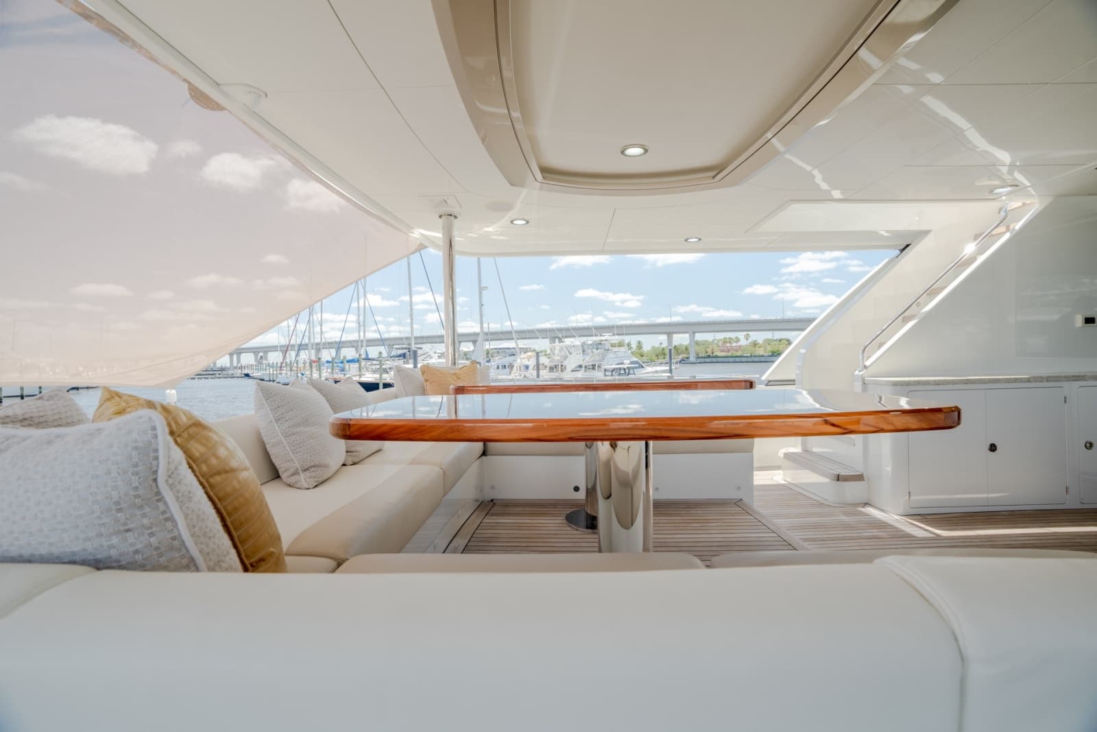 2019 Ocean Alexander 100 Motoryacht - Photo 62