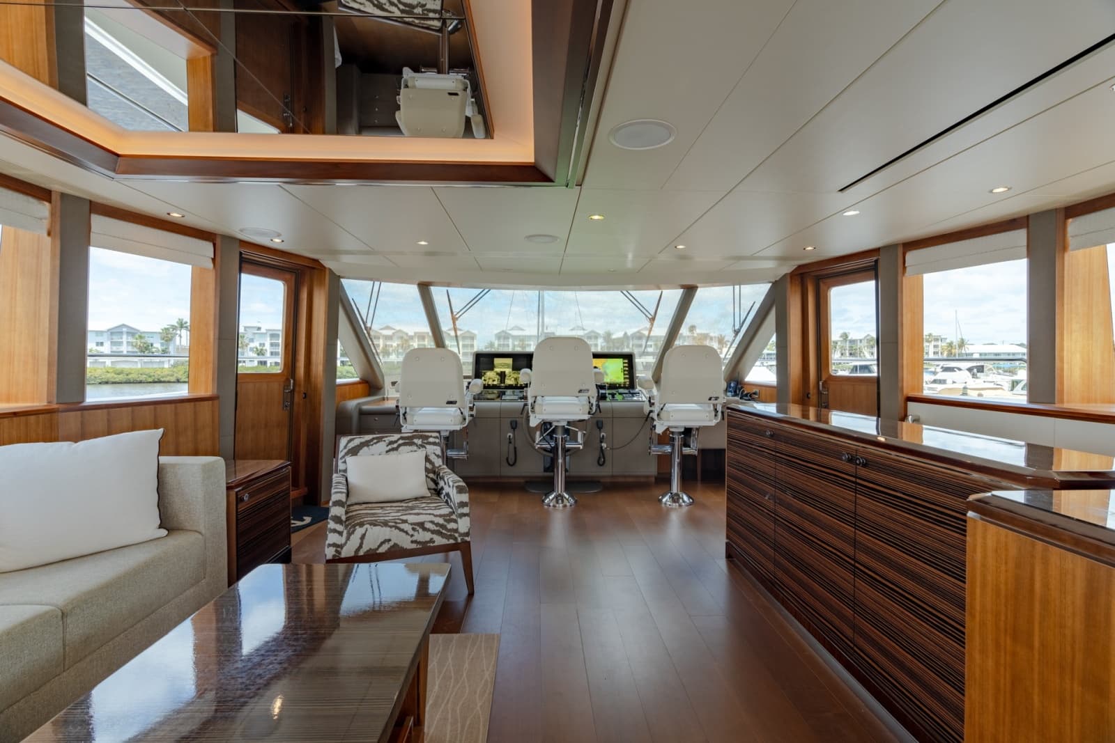 2019 Ocean Alexander 100 Motoryacht - Photo 25