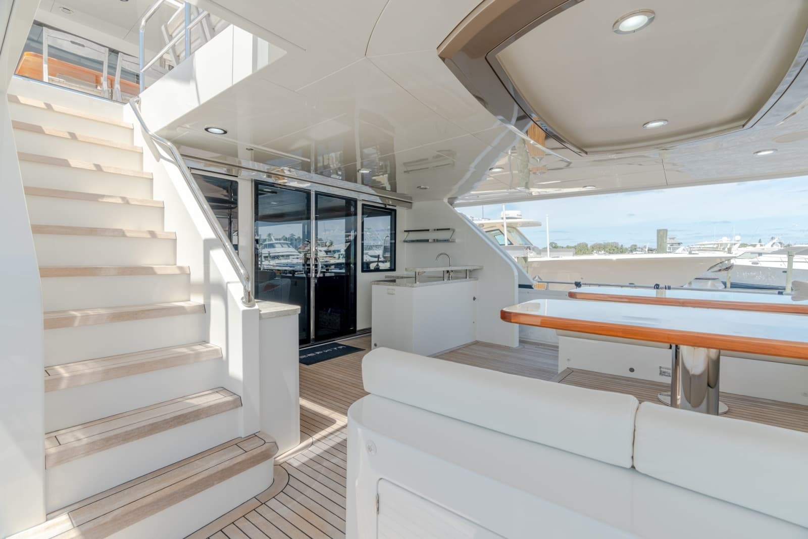 2019 Ocean Alexander 100 Motoryacht - Photo 66